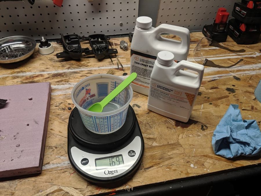 Mixing the epoxy and hardener