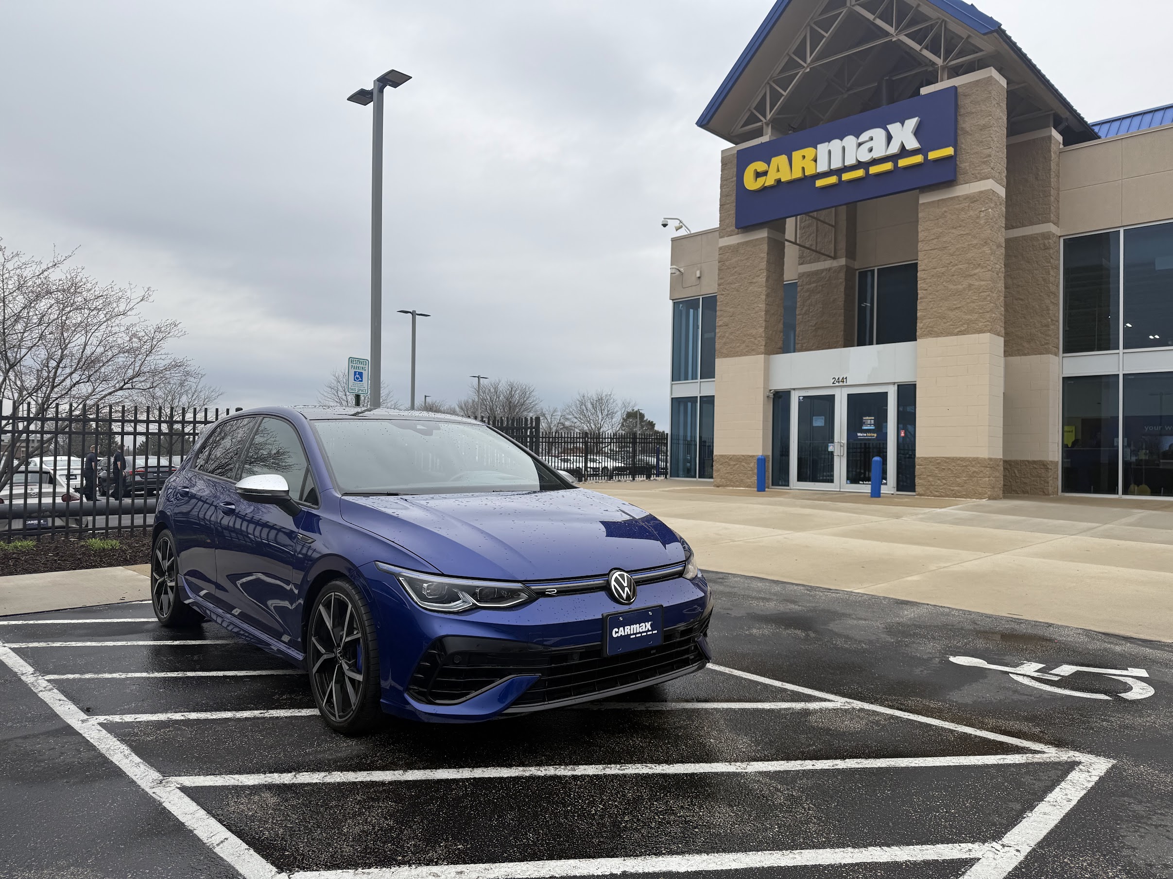 Checking out a used Mk8 Golf R at CarMax
